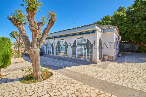 Villa i Busot, Alicante, Busot - € 370.000 | Ref: 01494/8734 - foto 1