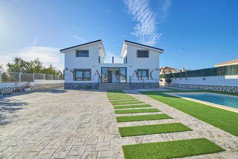 Villa i Busot, Alicante, Busot - € 570.000 | Ref: 01495/8734 - foto 1