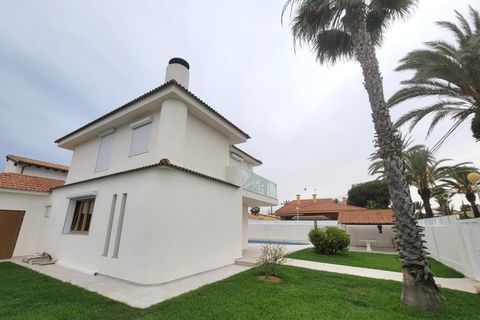 Villa a Cabo Roig, Alicante, Cabo Roig - € 1.400.000 | Ref: MLSC3883862/13477 - foto 49