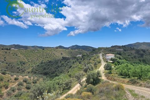 Villa a Sedella, Malaga, Sedella - € 499.000 | Ref: SED009 - foto 2