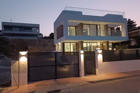 Villa a Estepona, Malaga, Estepona - € 1.395.000 | Ref: BHHS-MAR-05959 - foto 1