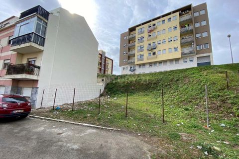 Helårsgrund i Camarate, Lisbon, Camarate - € 85.000 | Ref: C0222-07018 - foto 1
