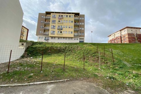 Helårsgrund i Camarate, Lisbon, Camarate - € 85.000 | Ref: C0222-07018 - foto 2