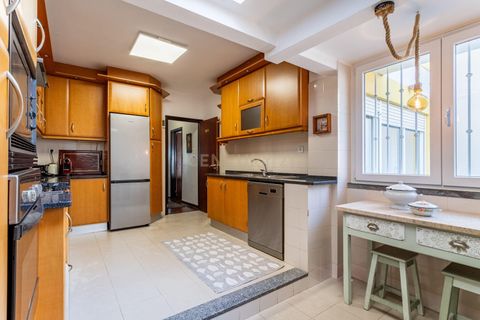 Villa i Carcavelos, Lisbon, Carcavelos - € 850.000 | Ref: C0383-01416 - foto 15
