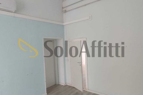 L'establiment comercial a Pavia, Pavia, Pavia - € 800/mes | Ref: C0071 - foto 2