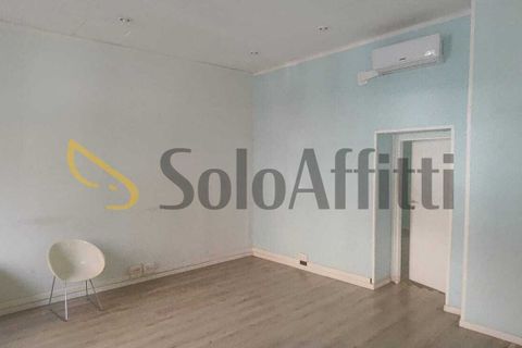 L'establiment comercial a Pavia, Pavia, Pavia - € 800/mes | Ref: C0071 - foto 4