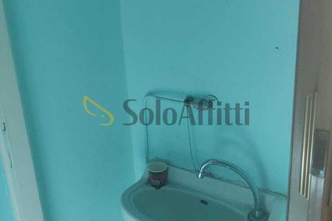 L'establiment comercial a Pavia, Pavia, Pavia - € 800/mes | Ref: C0071 - foto 8