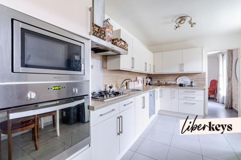 Villa a Stains, Seine-Saint-Denis, Stains - € 329.000 | Ref: DOM25914 - foto 4