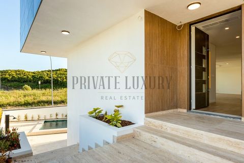 Villa i Belas, Lisbon, Belas - € 1.350.000 | Ref: 9183 - foto 3