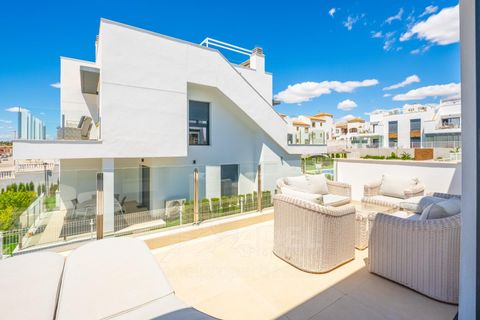 Villa a Orihuela, Alicante, Orihuela - € 489.999 | Ref: AC18-2371/11012 - foto 24