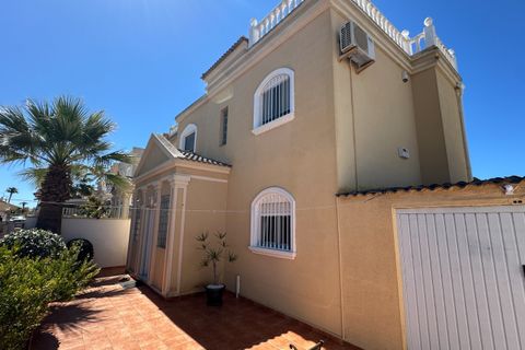 Villa i Torrevieja, Alicante, Torrevieja - € 399.000 | Ref: 779668 - foto 35
