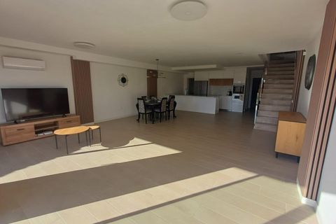 Dúplex a Finestrat, Alicante, Finestrat - € 2.650/mes | Ref: ALQF00105/6084 - foto 4