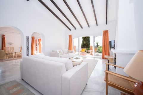 Villa a Elviria, Malaga, Elviria - € 850.000 | Ref: R5383630 - foto 7