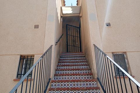 Duplex i Torrevieja, Alicante, Torrevieja - € 170.000 | Ref: MLSC7879905 - foto 3