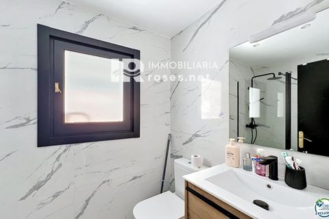 Villa i Roses, Gerona, Roses - € 299.000 | Ref: 3812 - foto 17