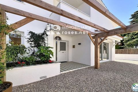 Villa i Empuriabrava, Gerona, Empuriabrava - € 595.000 | Ref: 3813 - foto 3