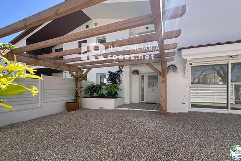 Villa i Empuriabrava, Gerona, Empuriabrava - € 595.000 | Ref: 3813 - foto 6