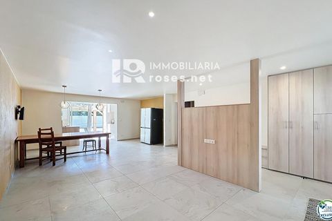 Villa i Empuriabrava, Gerona, Empuriabrava - € 595.000 | Ref: 3813 - foto 13
