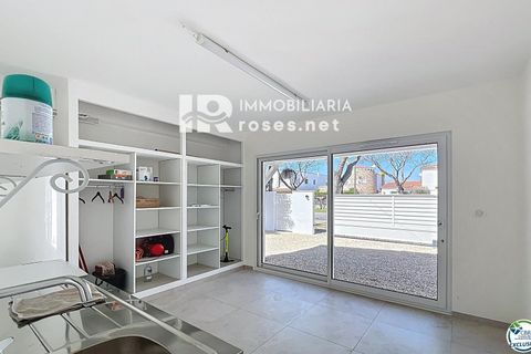 Villa i Empuriabrava, Gerona, Empuriabrava - € 595.000 | Ref: 3813 - foto 23
