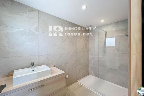 Villa i Empuriabrava, Gerona, Empuriabrava - € 595.000 | Ref: 3813 - foto 25