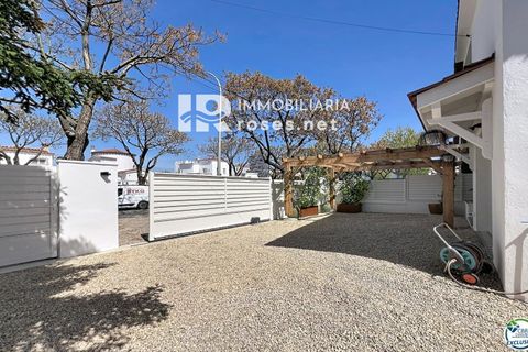 Villa i Empuriabrava, Gerona, Empuriabrava - € 595.000 | Ref: 3813 - foto 45