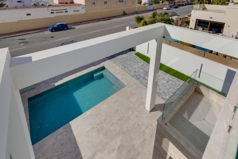 Villa i Torrevieja, Alicante, Torrevieja - € 750.000 | Ref: 32162745-01 - foto 40