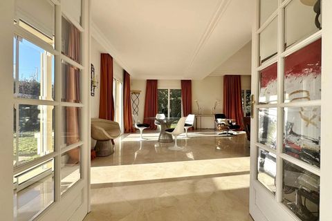Villa i Antibes, Alpes-Maritimes, Antibes - € 3.200.000 | Ref: HH-15885585 - foto 9