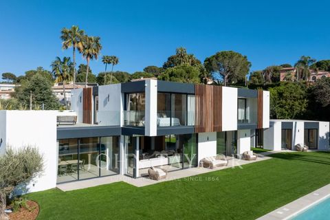 Villa i Antibes, Alpes-Maritimes, Antibes - € 12.500.000 | Ref: V0718AN - foto 2
