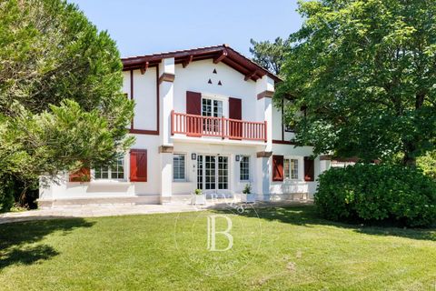 Villa a Urrugne, Pyrenees-Atlantiques, Urrugne - € 990.000 | Ref: M1857 - foto 2