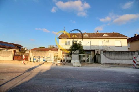 Villa i Saint-Doulchard, Cher, Saint-Doulchard - € 136.000 | Ref: 86923561 - foto 1