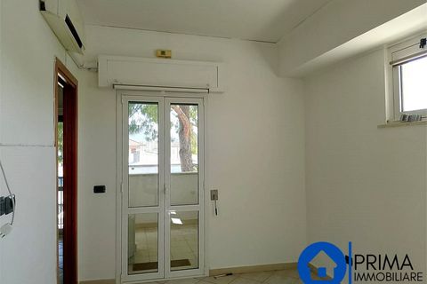 L'establiment comercial a Terni, Terni, Terni - € 600/mes | Ref: DNO-2100 - foto 4