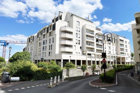 Lejlighed i Saint-Cloud, Hauts-de-Seine, Saint-Cloud - € 246.890 | Ref: 92-25-002745 - foto 1
