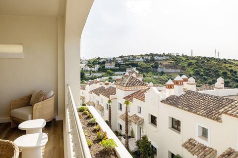 Villa i Estepona, Malaga, Estepona - € 470.250 | Ref: AltoasisVillas - foto 2