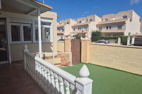 Rækkehus i Orihuela Costa, Alicante, Orihuela Costa - € 239.000 | Ref: SMBOC2828 - foto 1