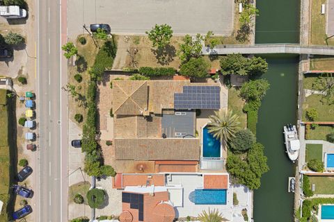 Villa i Empuriabrava, Gerona, Empuriabrava - € 18.000.000 | Ref: W-049TE0 - foto 5