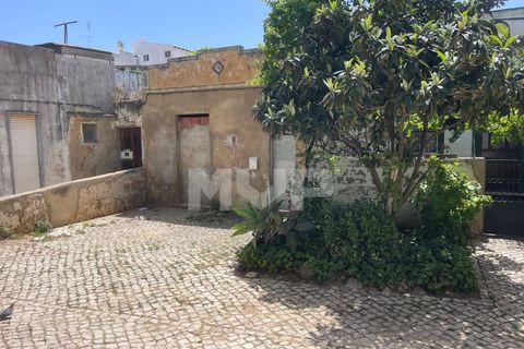 Villa i Faro, Faro, Faro - € 180.000 | Ref: 165210032 - foto 1