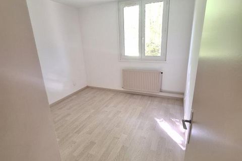 Apartament a Bussieres, Loire, Bussieres - € 417/mes | Ref: 0075.0109 - foto 2