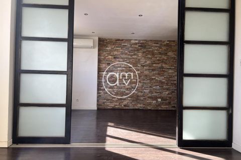 Lejlighed i Toulon, Var, Toulon - € 147.500 | Ref: getkey_u_529600997 - foto 2