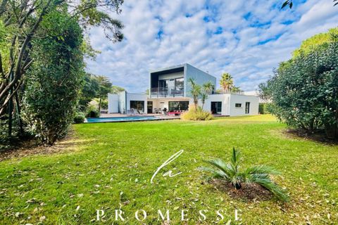 Villa i Anglet, Pyrenees-Atlantiques, Anglet - € 4.495.000 | Ref: getkey_10672 - foto 11