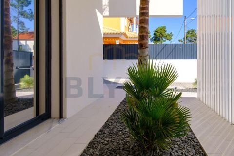 Villa i Almada, Setubal, Almada - € 1.000.000 | Ref: 3047A - foto 6