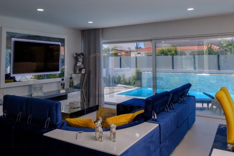 Villa i Almada, Setubal, Almada - € 1.000.000 | Ref: 3047A - foto 23