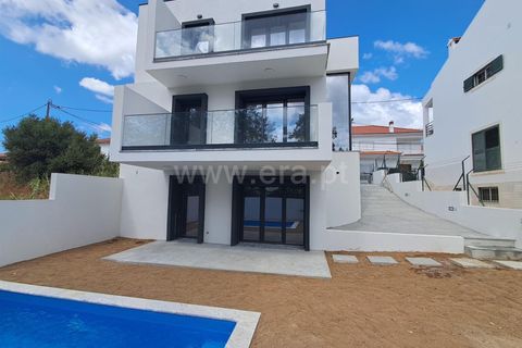 Villa i Almada, Setubal, Almada - € 675.000 | Ref: 120250291 - foto 1