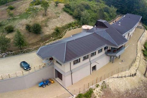 Farm hus i Loro Ciuffenna, Arezzo, Loro Ciuffenna - € 1.800.000 | Ref: V372-1157554 - foto 8