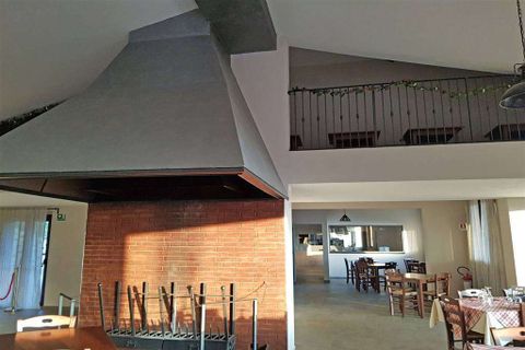 Farm hus i Loro Ciuffenna, Arezzo, Loro Ciuffenna - € 1.800.000 | Ref: V372-1157554 - foto 21