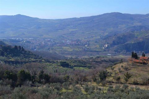 Farm hus i Rufina, Florence, Rufina - € 319.000 | Ref: C162-1157697 - foto 14