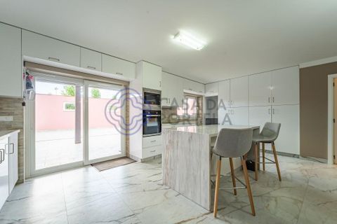 Rækkehus i Gondomar, Porto, Gondomar - € 575.000 | Ref: 1129731 - foto 1