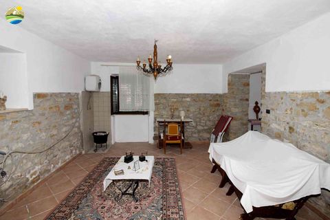 Villa a Bisenti, Teramo, Bisenti - € 78.000 | Ref: EL1163-1171529 - foto 2