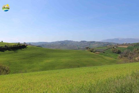 Helårsgrund i Penne, Pescara, Penne - € 54.000 | Ref: EL1164-1171555 - foto 1