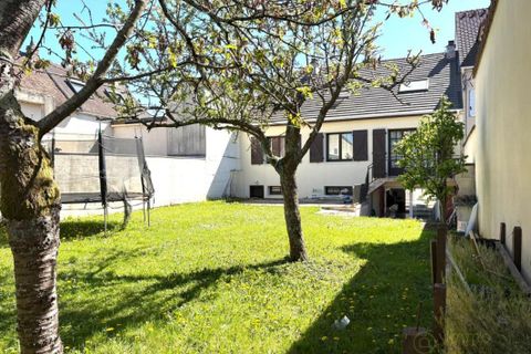 Villa i Roissy-en-Brie, Seine-et-Marne, Roissy-en-Brie - € 416.000 | Ref: 3011443685 - foto 2