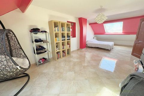 Villa i Roissy-en-Brie, Seine-et-Marne, Roissy-en-Brie - € 416.000 | Ref: 3011443685 - foto 6